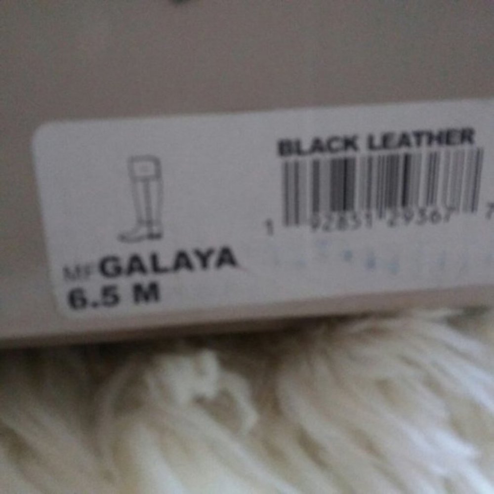 Marc Fisher Galaya Leather Studded Boot Size 6.5 - Picture 13 of 14